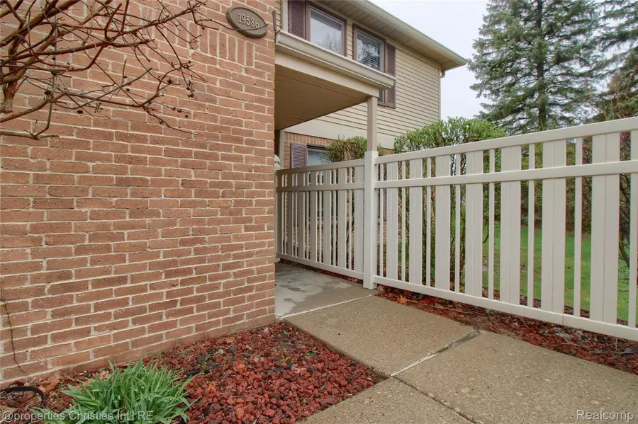 19586 Northridge Drive, Northville, MI 48167 - #3