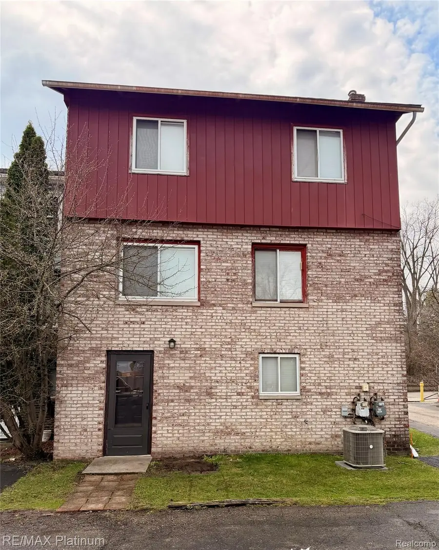 3428 River Birch Drive, Flint, MI 48532 - #3