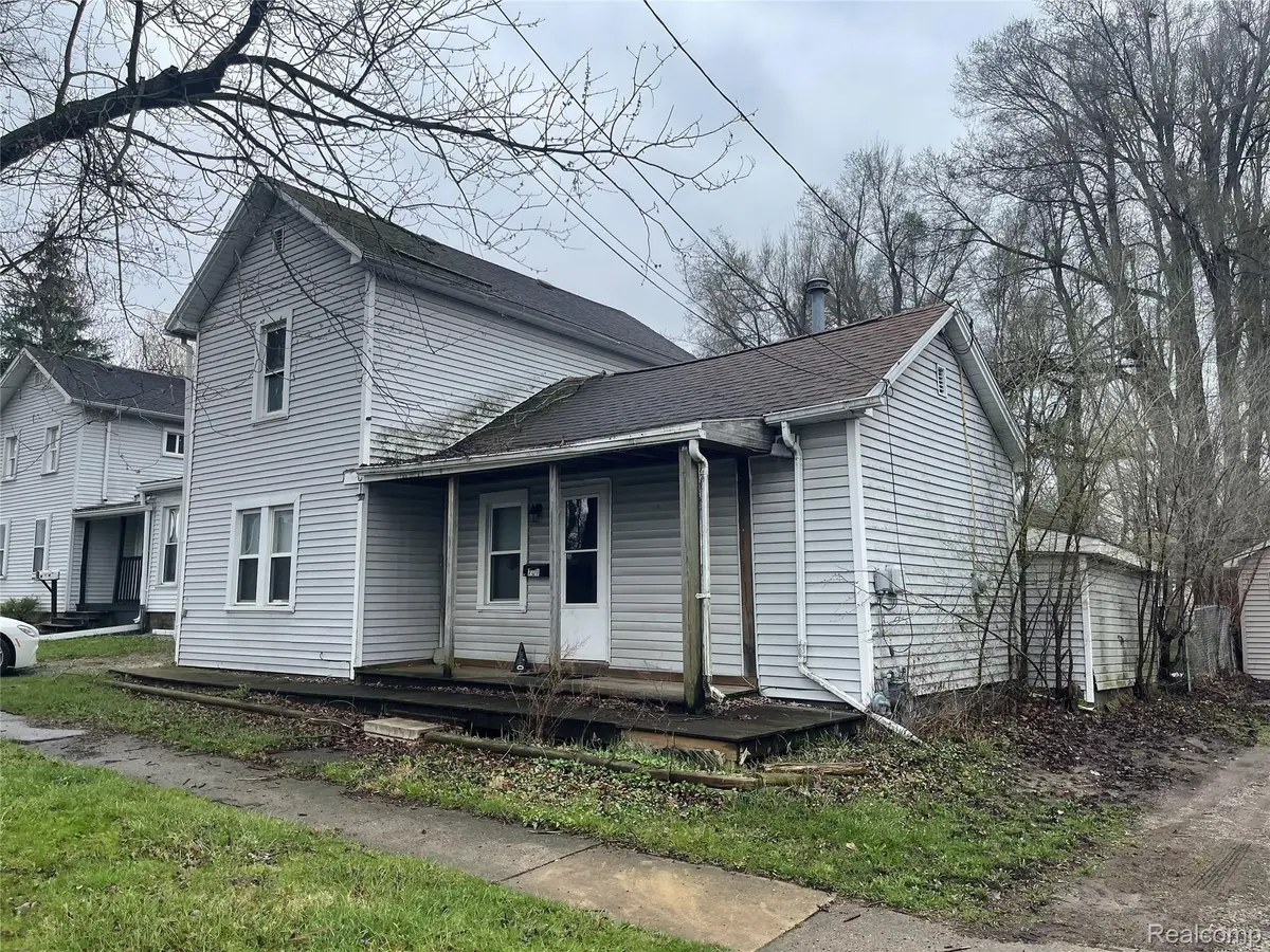 709 N Locust Street, Adrian, MI 49221 - #1