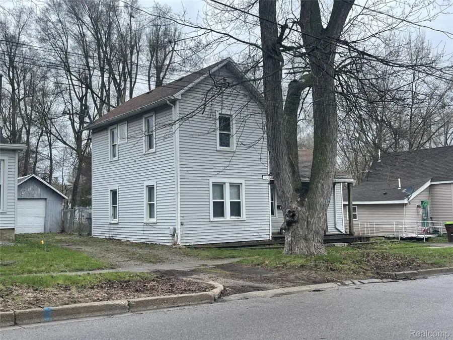 709 N Locust Street, Adrian, MI 49221 - #3