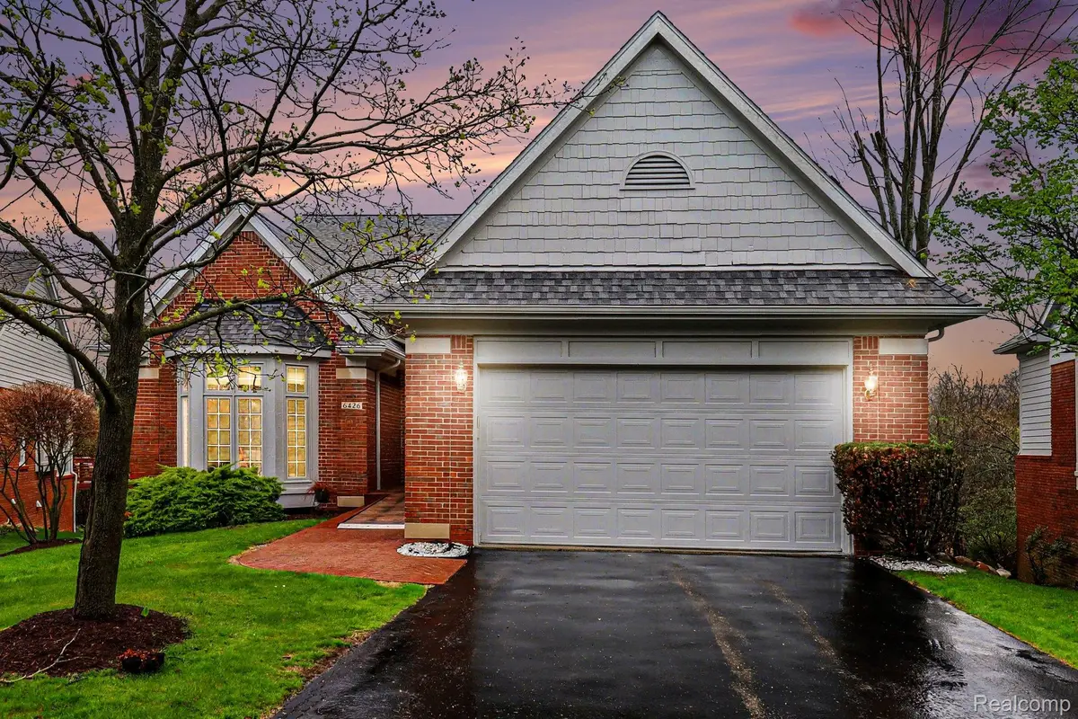 6426 Country Shire Lane, West Bloomfield, MI 48323 - #1
