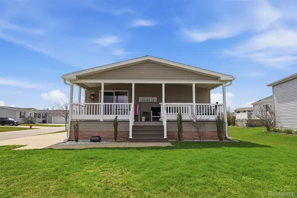 4425 Wynnwood Drive, Howell, MI 48843
