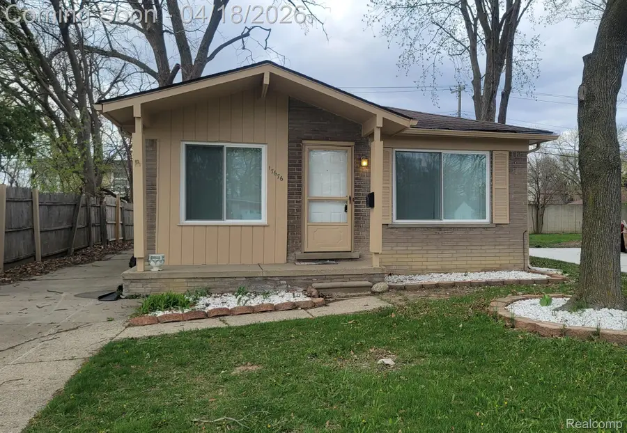 17676 Addison Street, Southfield, MI 48075 - #2