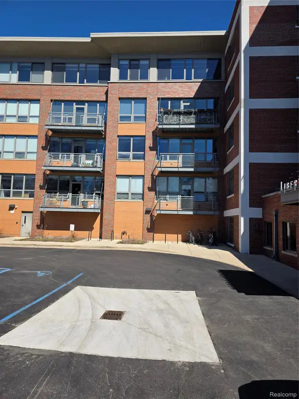 315 2nd Street #301, AnnArbor, MI 48103