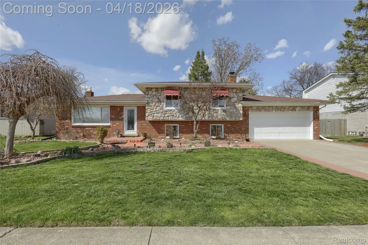 16525 Monticello Drive, Clinton, MI 48038 - #1