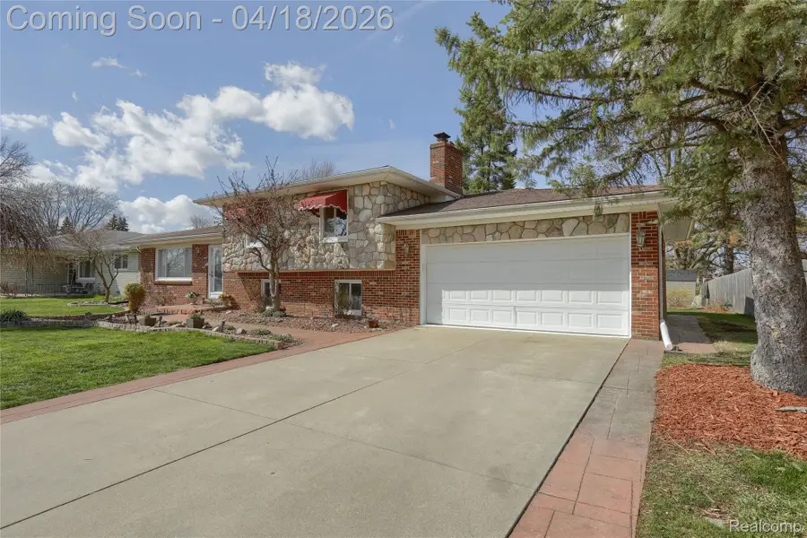 16525 Monticello Drive, Clinton, MI 48038 - #3