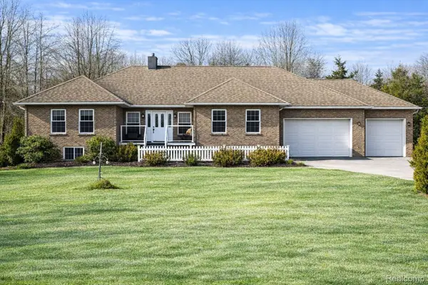24290 Karr Road, Belleville, MI 48111