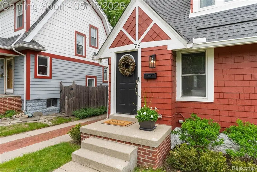 516 Woodcrest Drive, Royal Oak, MI 48067 - #2