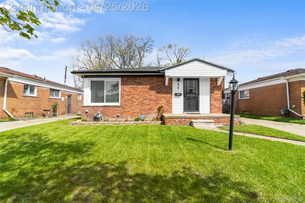 6781 Iowa Street, Hamtramck, MI 48212