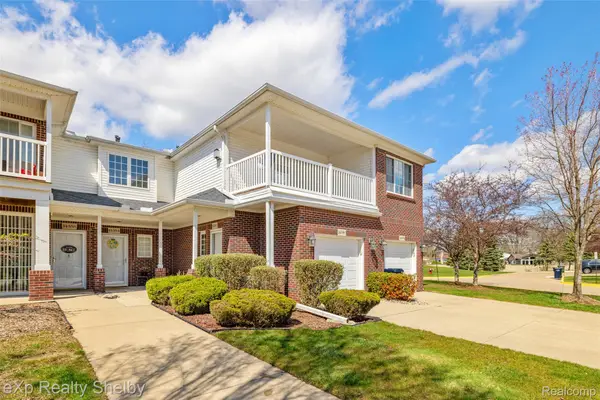 14350 Moravian Manor Circle #36, SterlingHeights, MI 48312