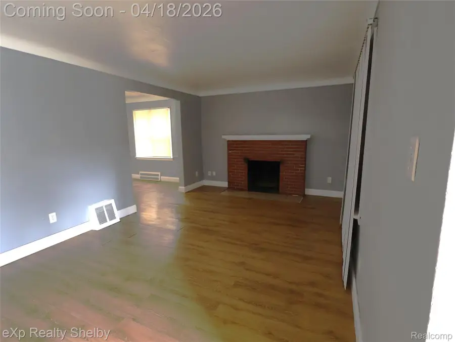 17225 Shaftsbury Avenue, Detroit, MI 48219 - #2