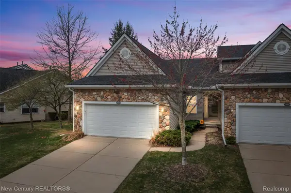 3561 Grove Lane, AuburnHills, MI 48326