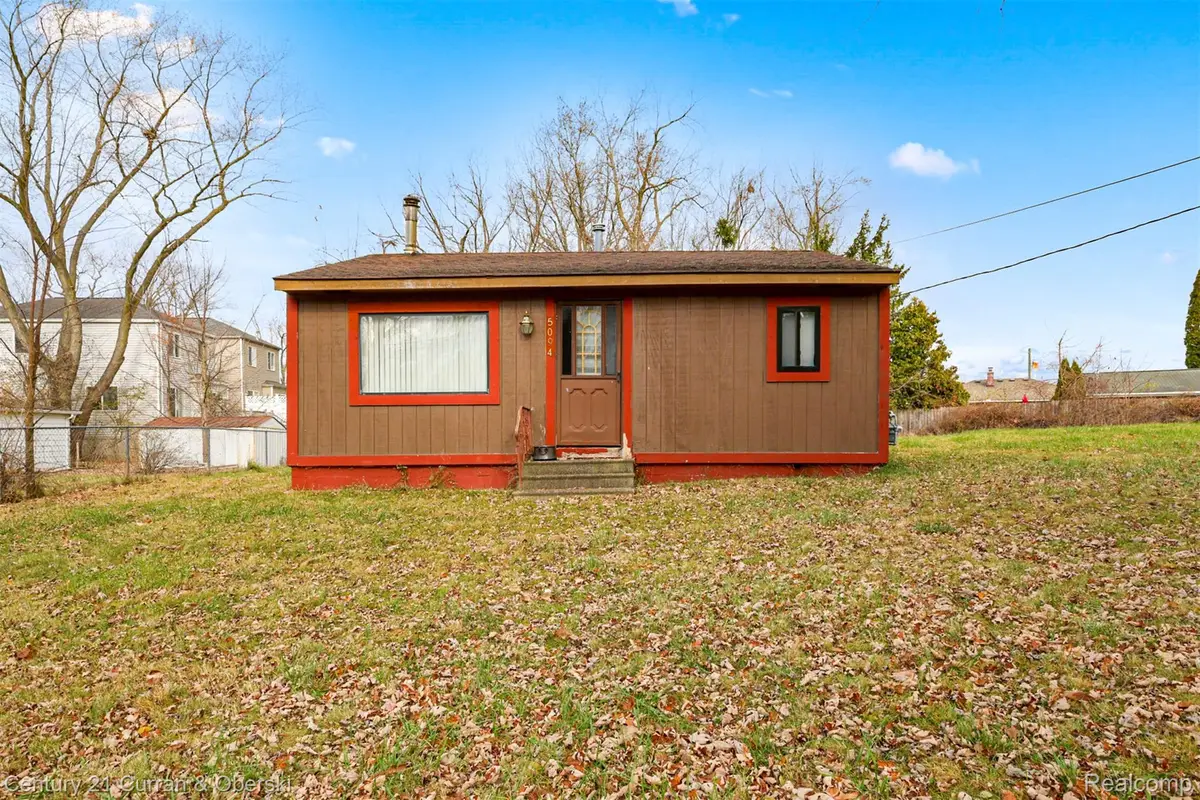 5094 Coshocton Drive, Waterford, MI 48327 - #1