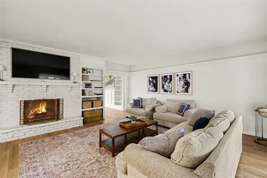 609 Westover Pass, Grand Blanc, MI 48439 - #2