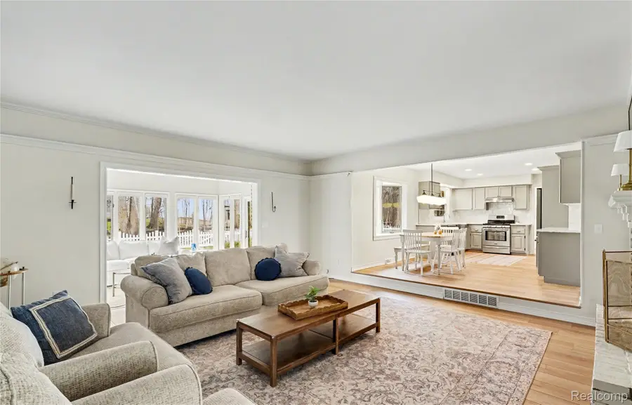 609 Westover Pass, Grand Blanc, MI 48439 - #3