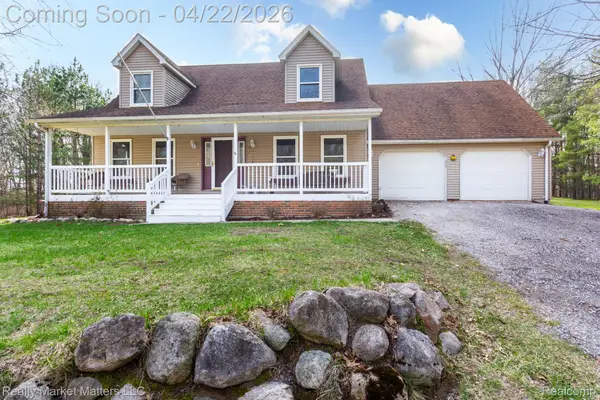 17128 Jon Jon Terrace, Holly, MI 48442