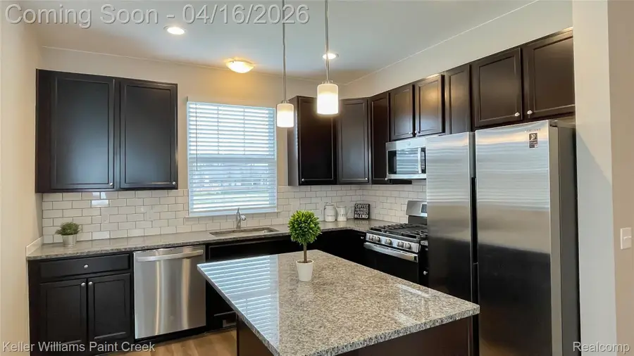 4957 Treeside Lane, Troy, MI 48098 - #3