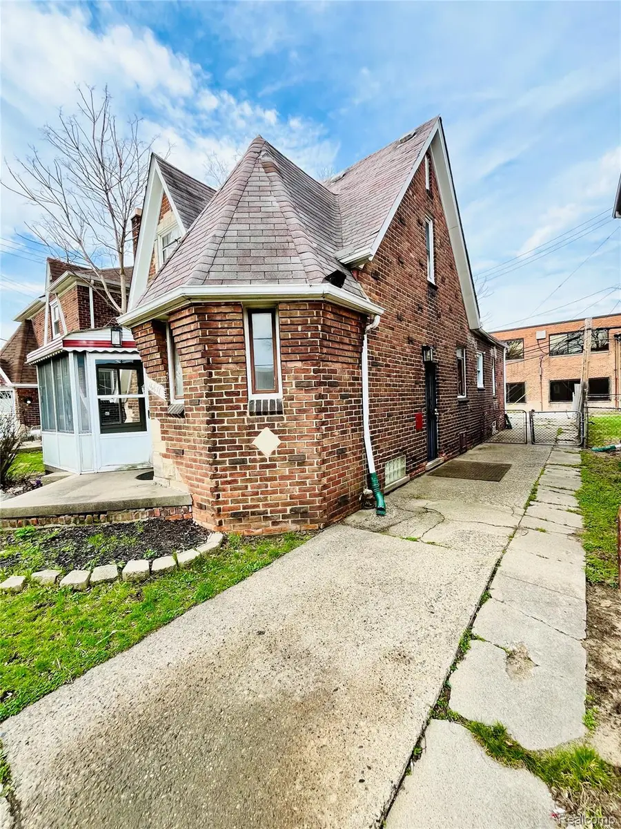 16811 Manor Street, Detroit, MI 48221 - #2