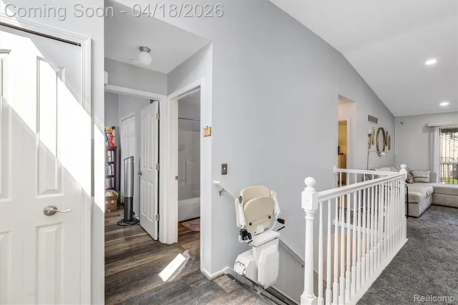 405 Ravencrest Lane, Westland, MI 48185 - #3