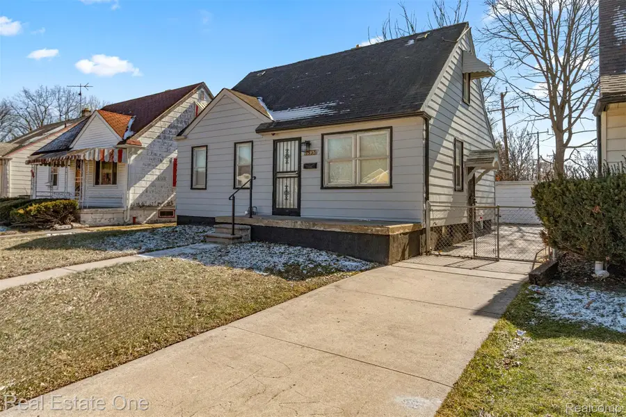 18931 Sawyer Street, Detroit, MI 48228 - #2