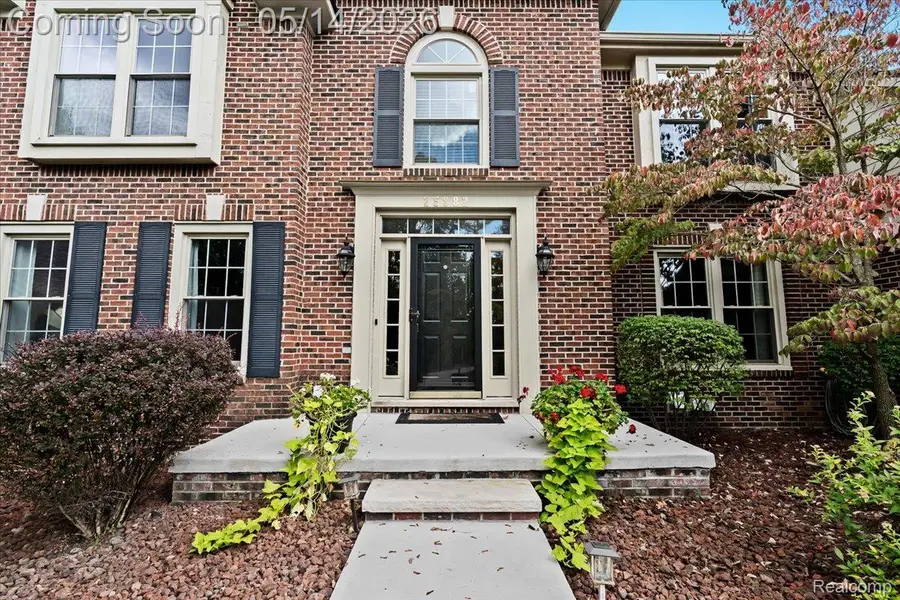 25882 Venetian Court, Novi, MI 48374 - #3