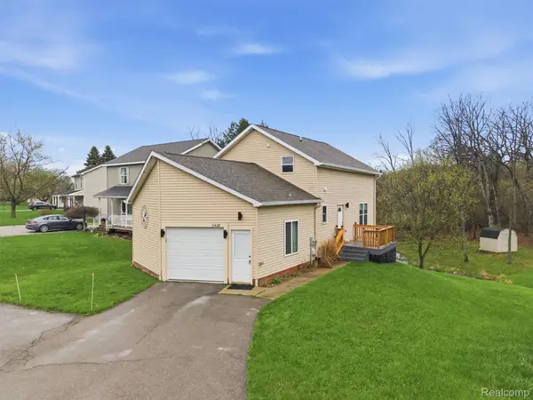 2428 Fisher Road, Howell, MI 48855