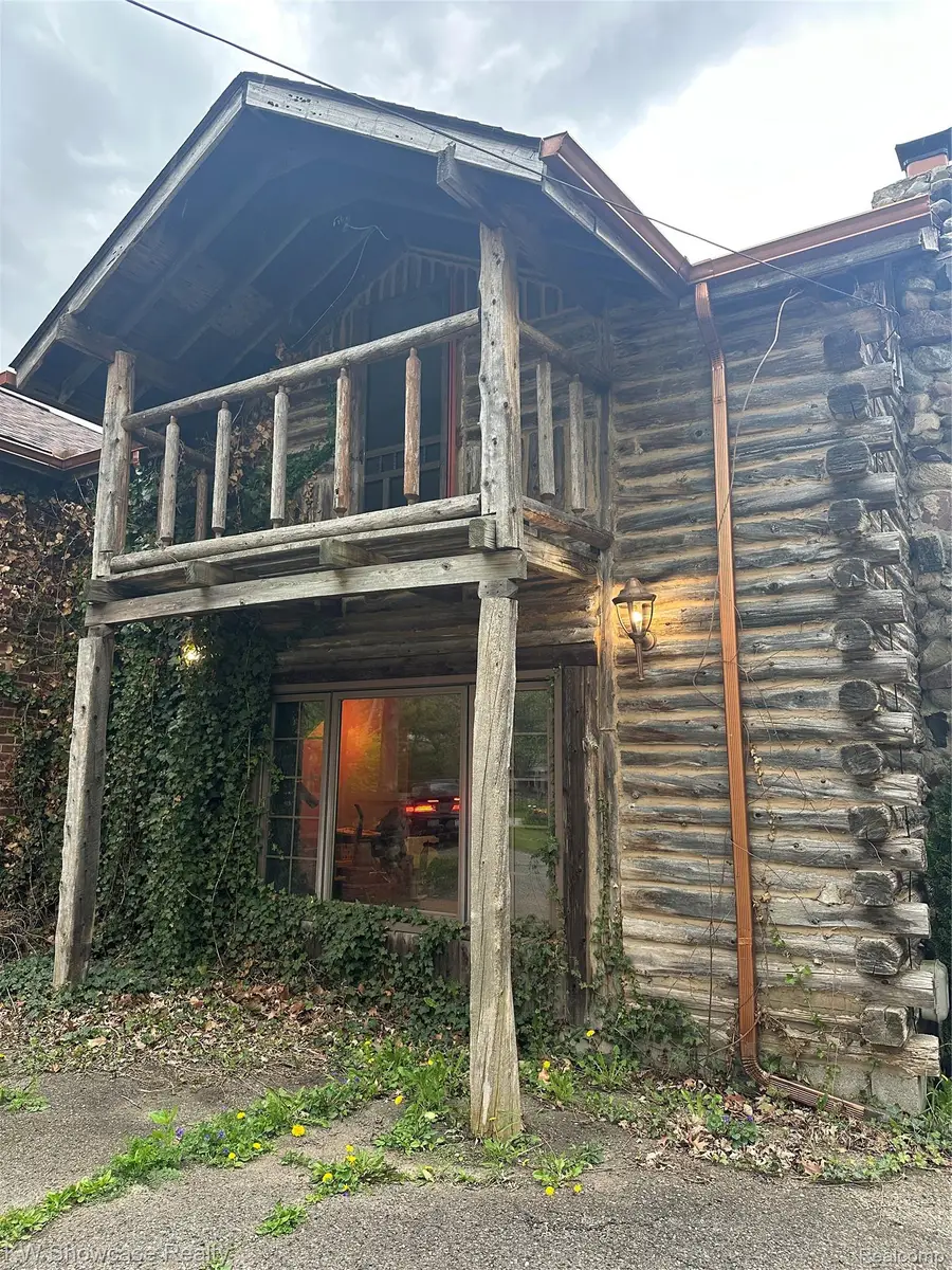 405 Shortridge Avenue, Rochester Hills, MI 48307 - #2