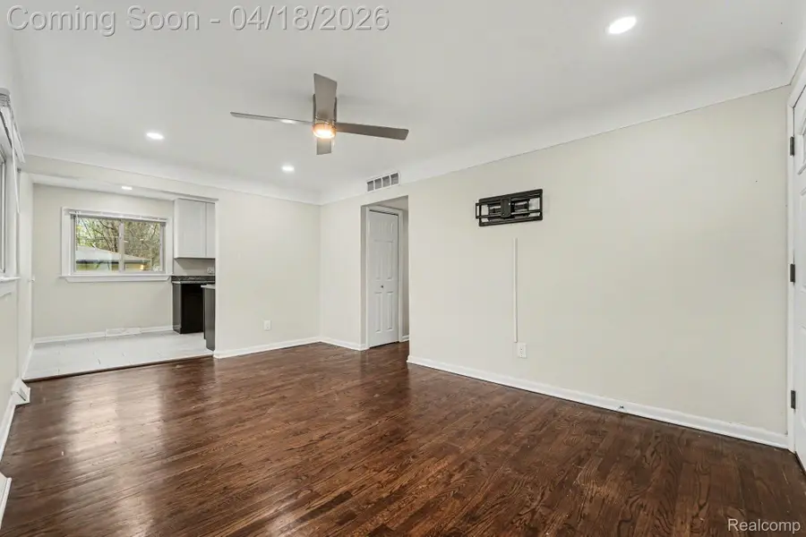 23578 Blackett Avenue, Warren, MI 48089 - #2