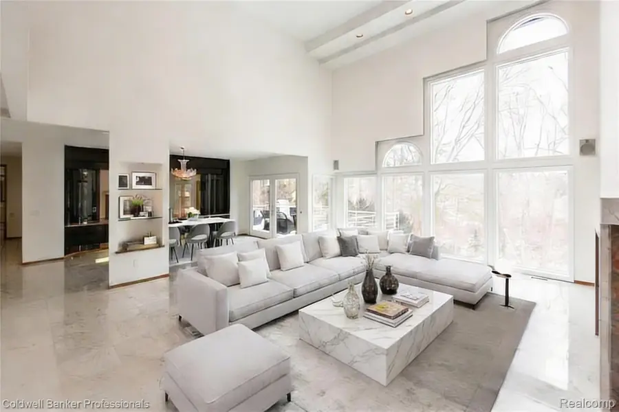 4692 W Wickford, Bloomfield, MI 48302 - #3