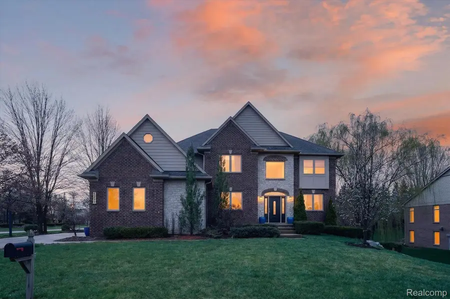 48877 Wildwood Court, Plymouth, MI 48170 - #2