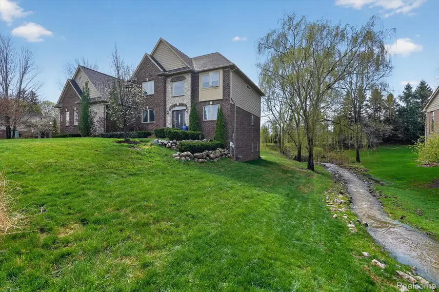 48877 Wildwood Court, Plymouth, MI 48170 - #3
