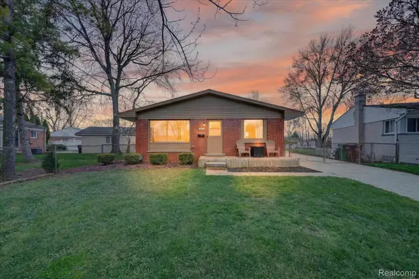 16672 Drake Street, Southgate, MI 48195