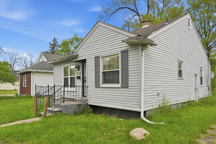 15334 Chapel Street, Detroit, MI 48223 - #3