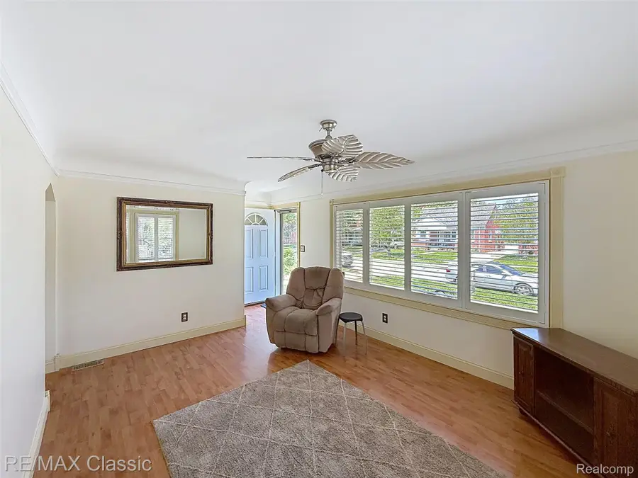 1757 Riverbank Street, Lincoln Park, MI 48146 - #2