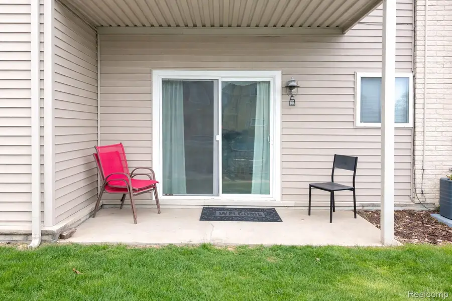 10052 Allen Pointe Drive, Allen Park, MI 48101 - #2