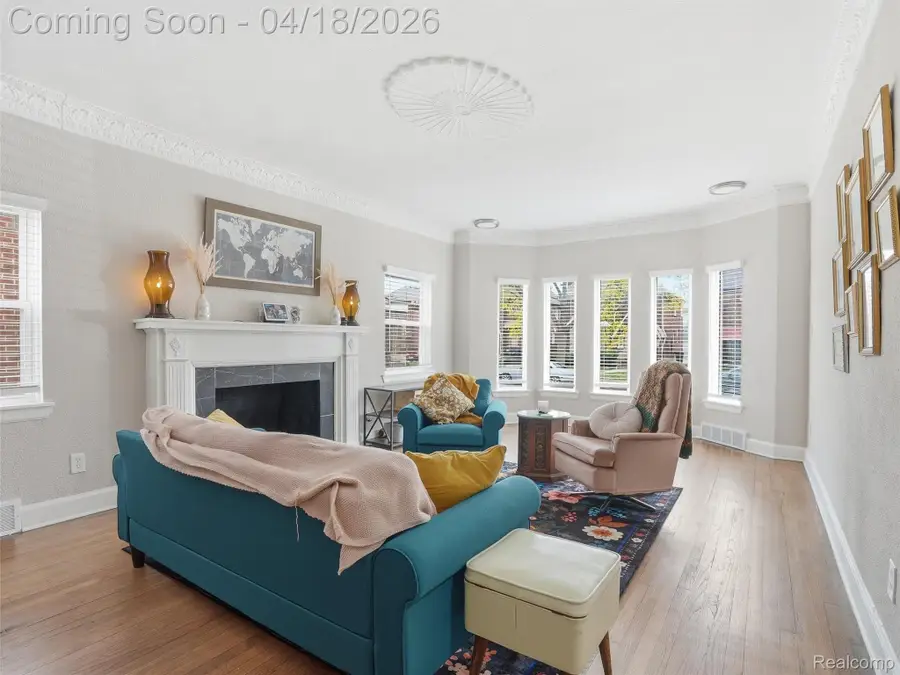 18043 Wisconsin Street, Detroit, MI 48221 - #3