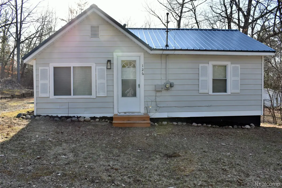 126 Lasalle Avenue, Houghton Lake, MI 48629 - #1