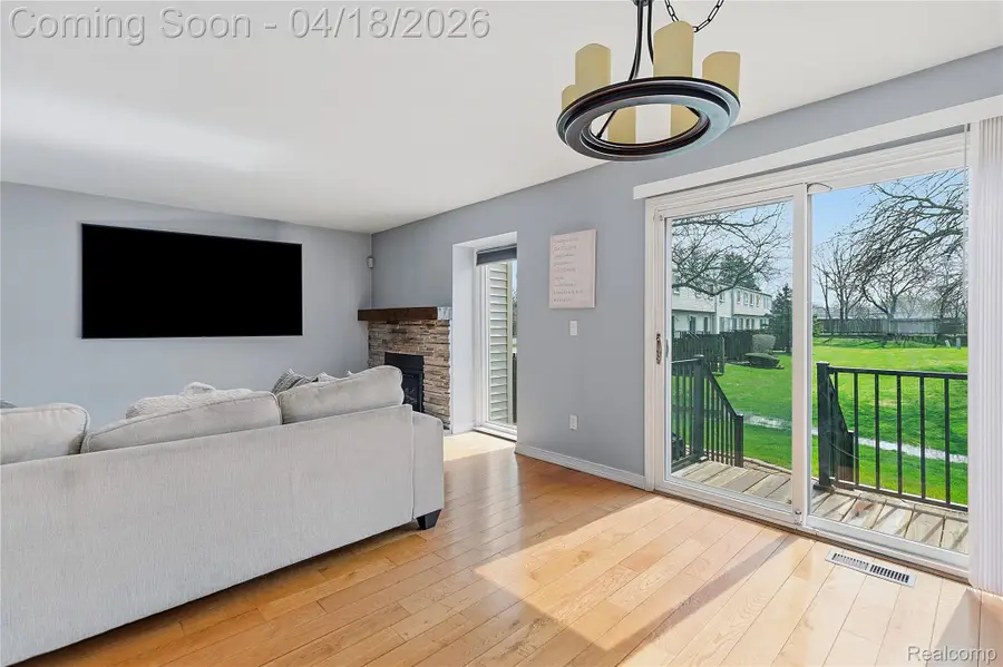37816 Charter Oaks Boulevard, Clinton Township, MI 48036 - #3