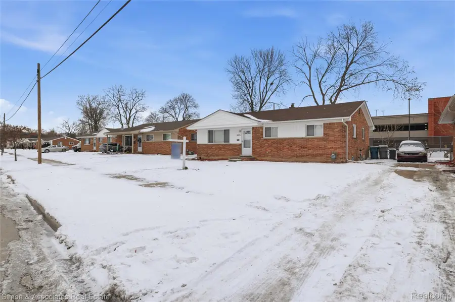 18072 Snow Avenue, Dearborn, MI 48124 - #2