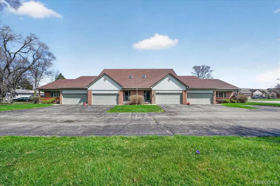 31924 Joseph Anthony Court, Warren, MI 48093 - #3