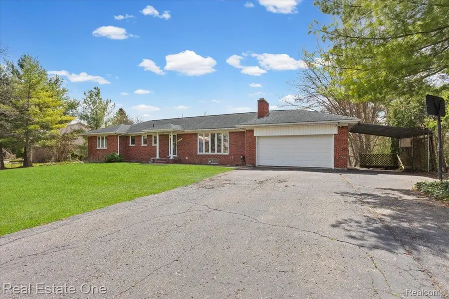 2888 Colonial Way, Bloomfield, MI 48304 - #2