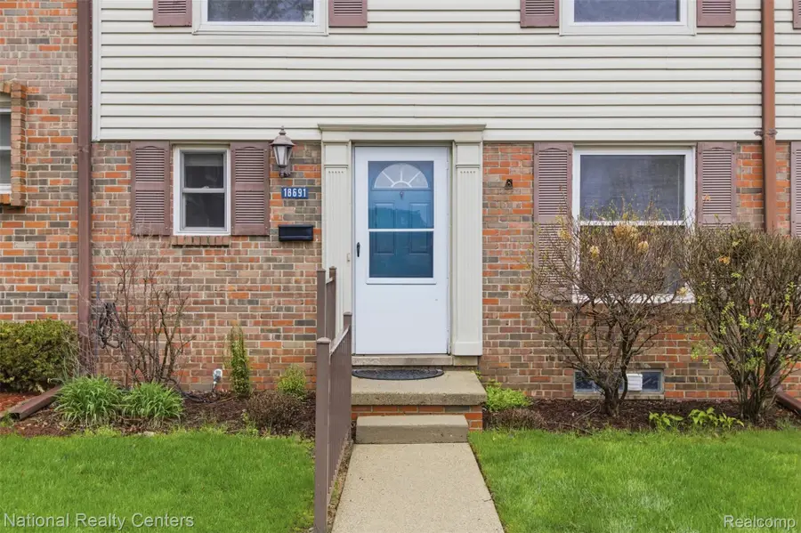 18691 Jamestown Circle, Northville, MI 48168 - #2