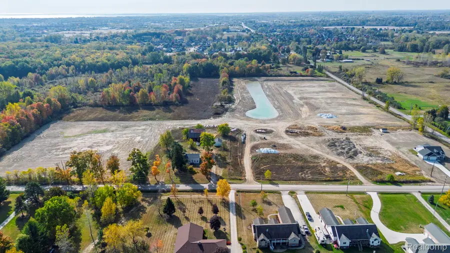 27350 25 Mile Rd, Chesterfield, MI 48051 - #3