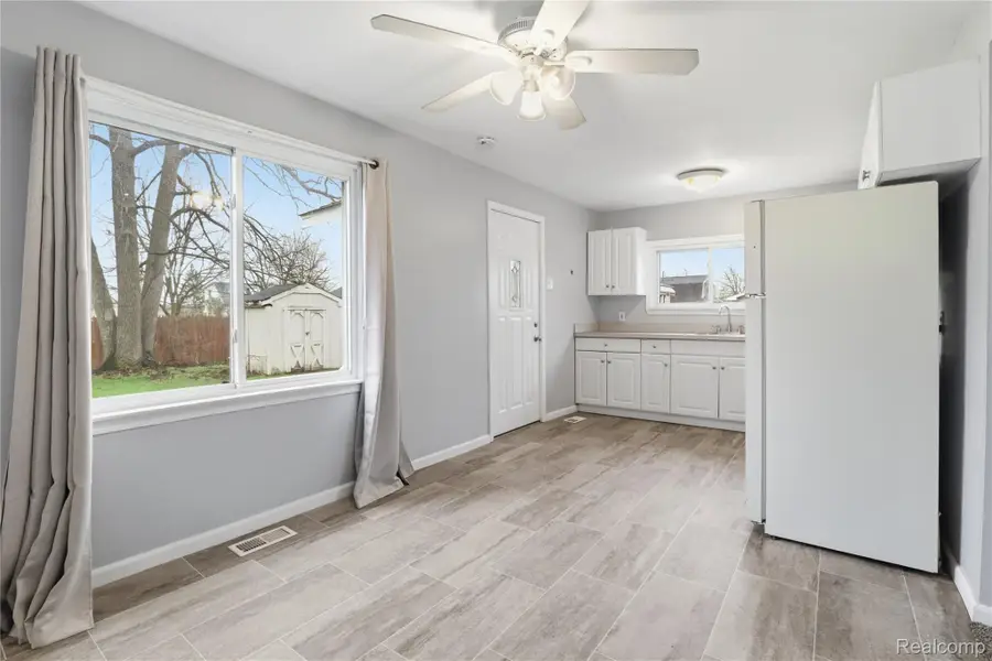 2164 Savoy Avenue, Burton, MI 48529 - #3