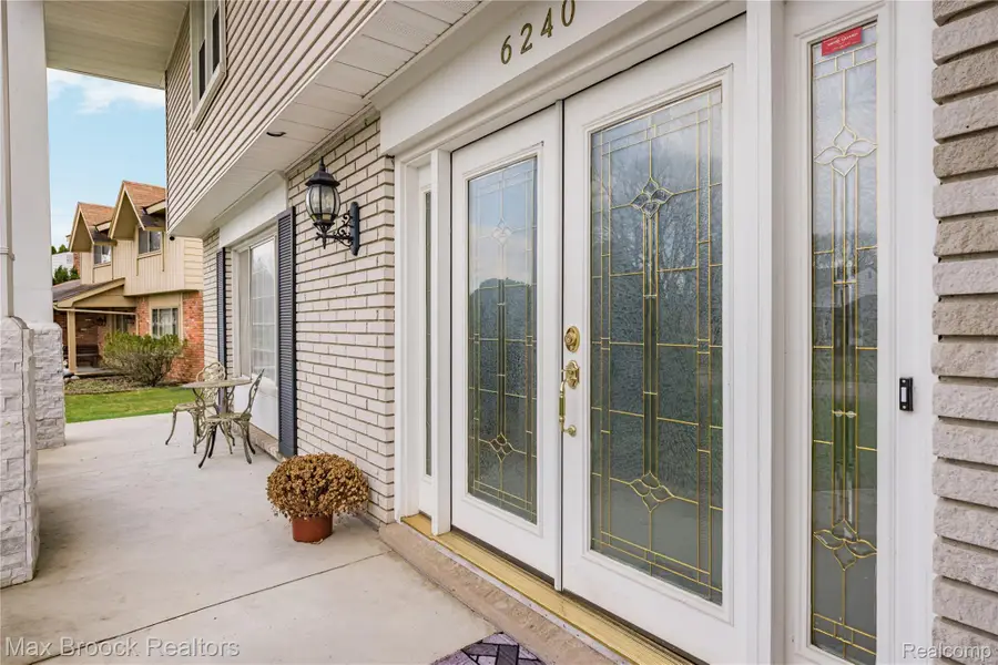6240 Wynford Drive, West Bloomfield, MI 48322 - #3