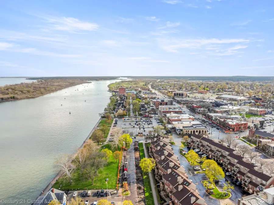 2868 Van Alstyne Street #22, Wyandotte, MI 48192 - #3