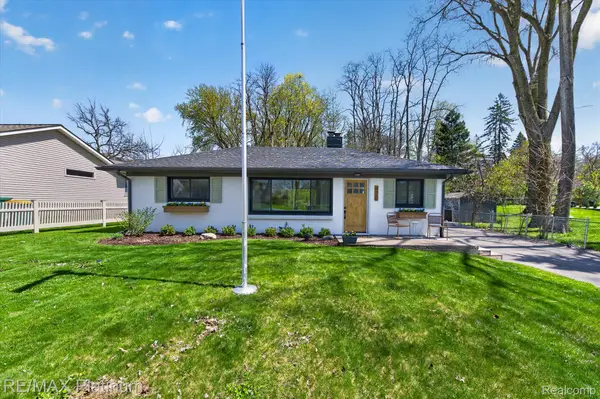 420 N East Street, Brighton, MI 48116