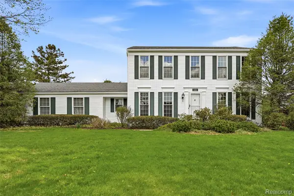 3464 Buckingham Trail, WestBloomfield, MI 48323