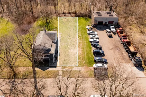 4677 18th Street, Detroit, MI 48208