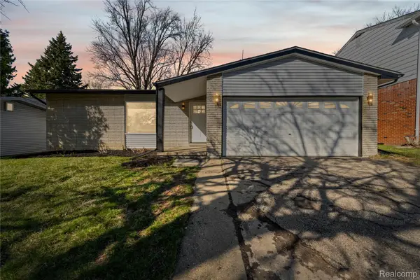 1215 Somerset Lane, Flint, MI 48503